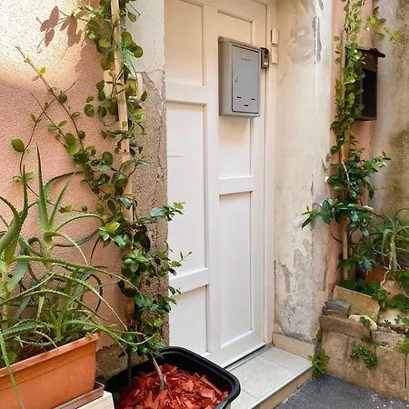Apartmán Holidays House - La