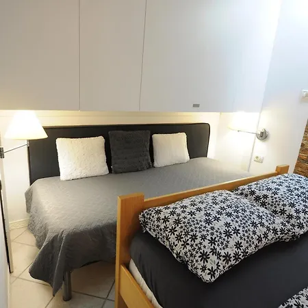 Apartmán Holidays House - La