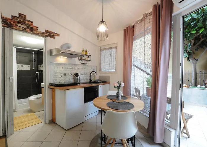 Holidays House - La Apartment